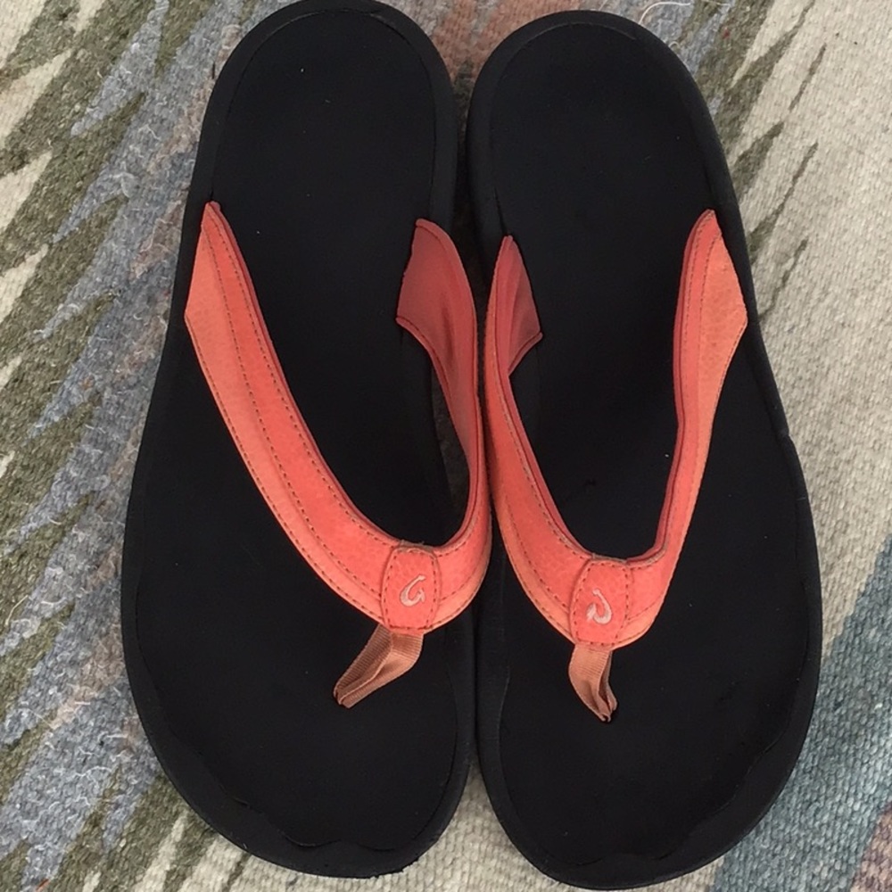 OluKai sandals size 10